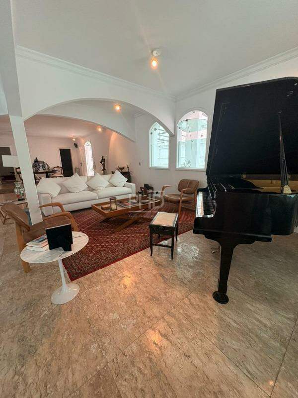 Casa, 4 quartos, 575 m² - Foto 30