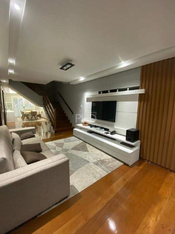 Sobrado à venda com 3 quartos, 380m² - Foto 3