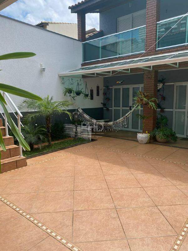 Sobrado à venda com 3 quartos, 380m² - Foto 33