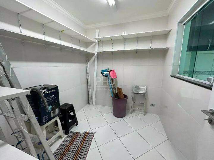 Sobrado, 3 quartos, 383 m² - Foto 29