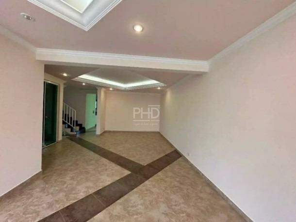 Sobrado, 3 quartos, 383 m² - Foto 3