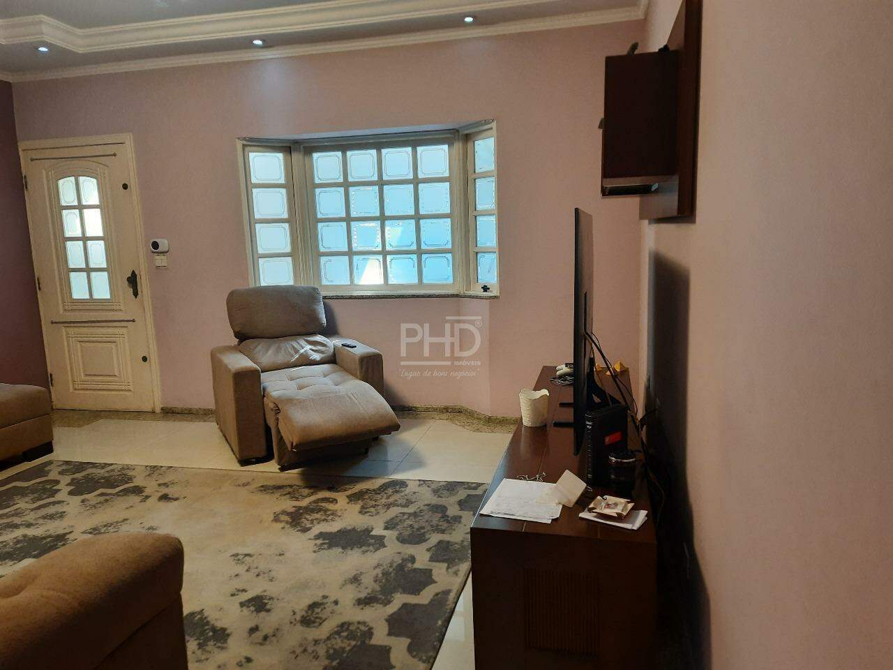 Sobrado, 3 quartos, 186 m² - Foto 2