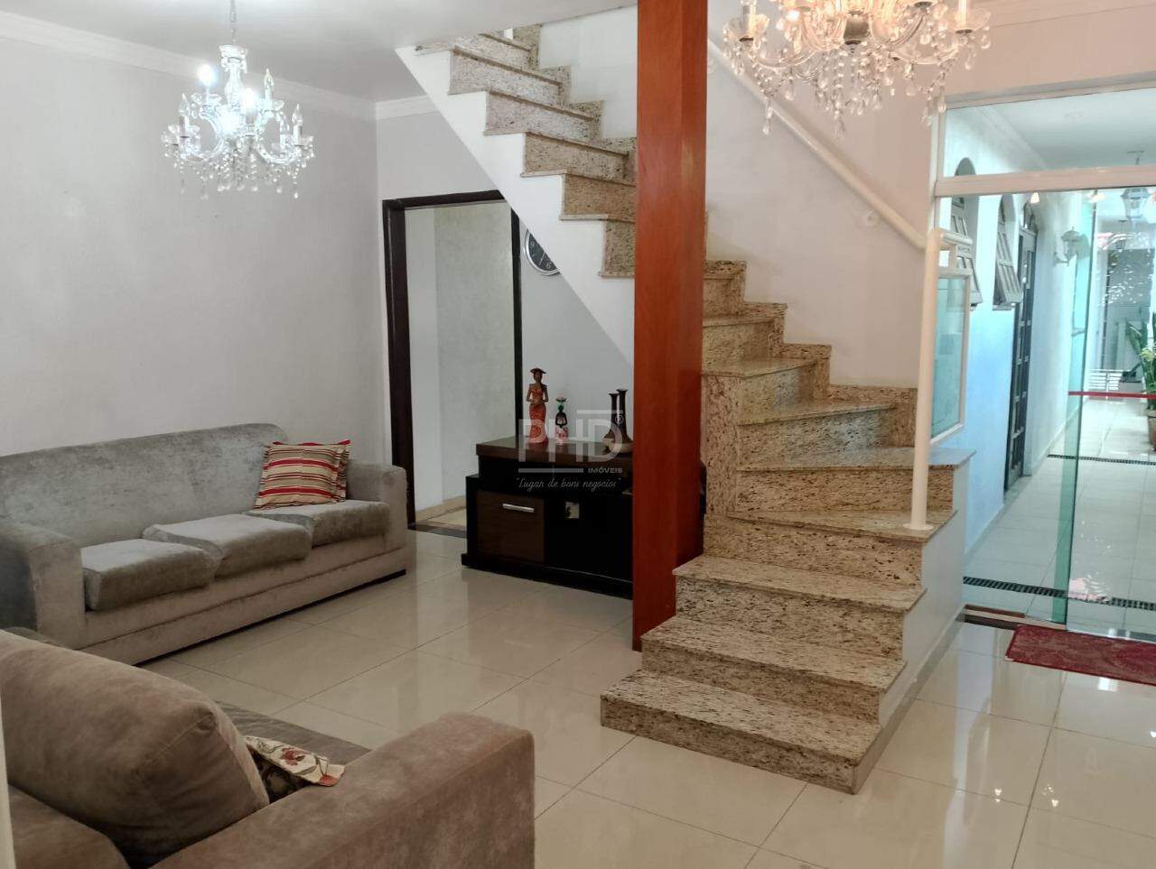 Sobrado, 4 quartos, 305 m² - Foto 2