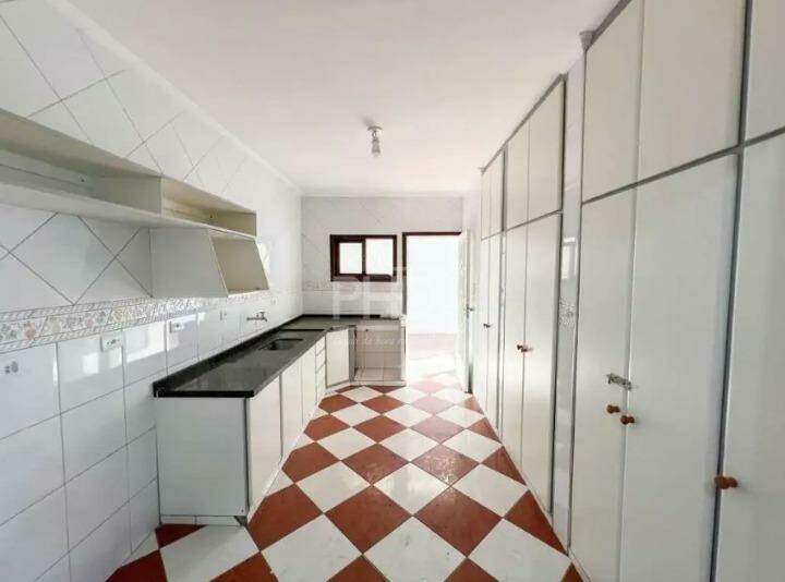 Casa, 3 quartos, 231 m² - Foto 8