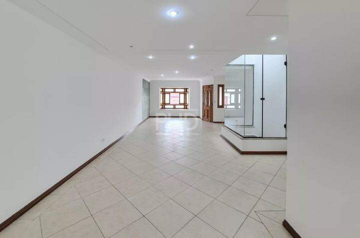 Sobrado, 4 quartos, 280 m² - Foto 1