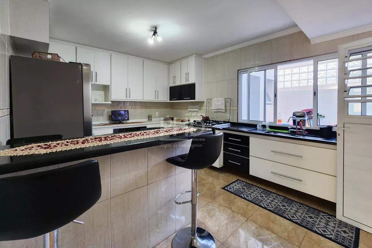 Sobrado, 2 quartos, 300 m² - Foto 8
