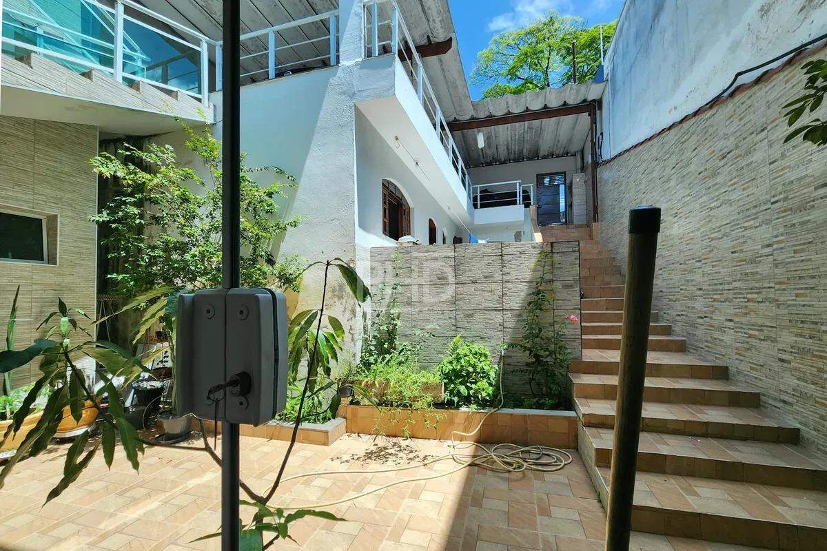 Sobrado, 2 quartos, 300 m² - Foto 25