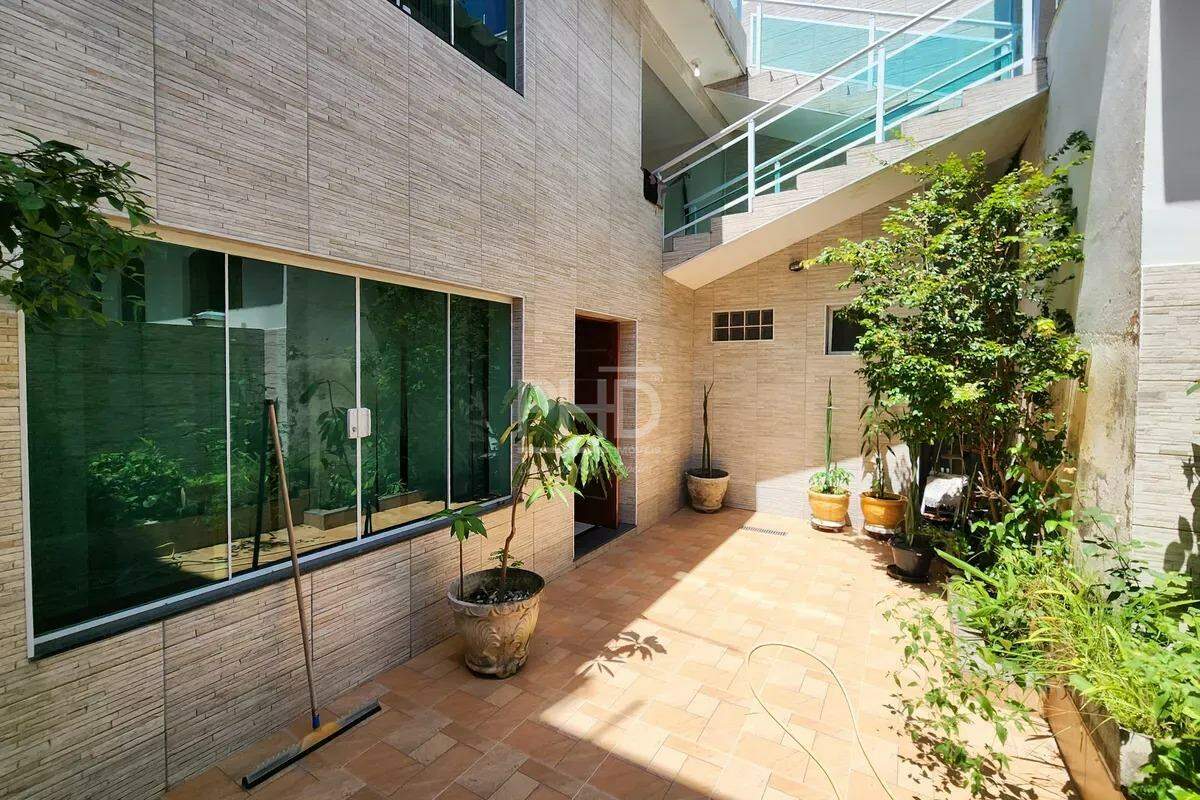 Sobrado, 2 quartos, 300 m² - Foto 26
