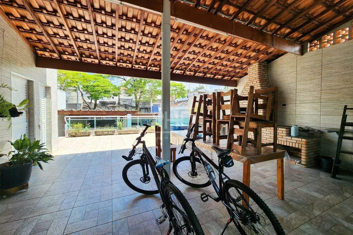 Sobrado, 2 quartos, 300 m² - Foto 42