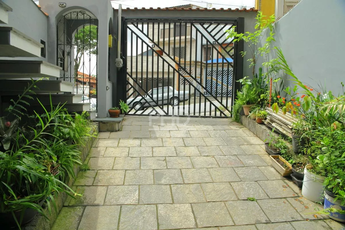 Sobrado, 3 quartos, 229 m² - Foto 1