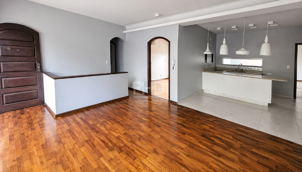 Sobrado, 3 quartos, 290 m² - Foto 1