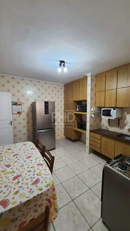 Casa, 3 quartos, 250 m² - Foto 11