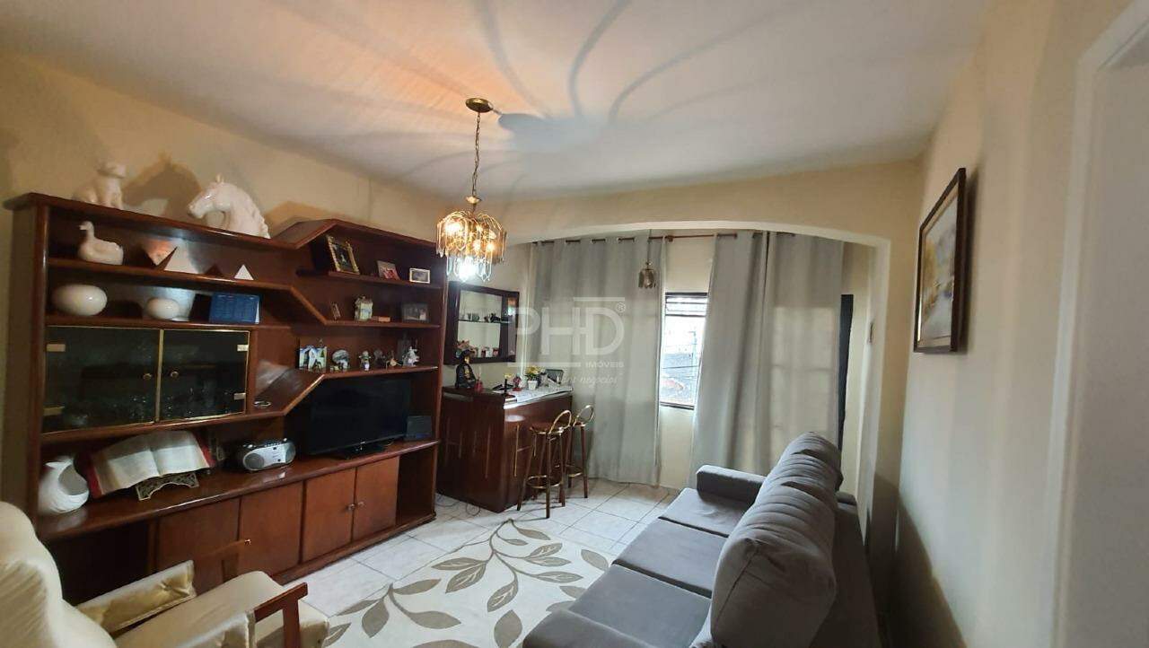 Casa, 3 quartos, 250 m² - Foto 2