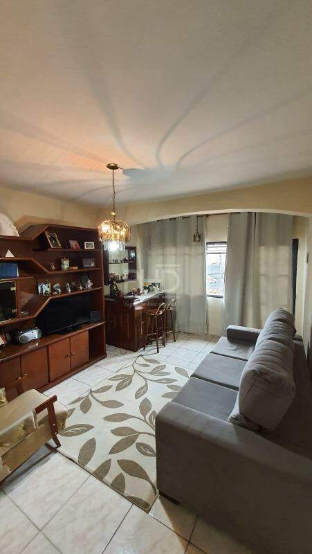 Casa, 3 quartos, 250 m² - Foto 1