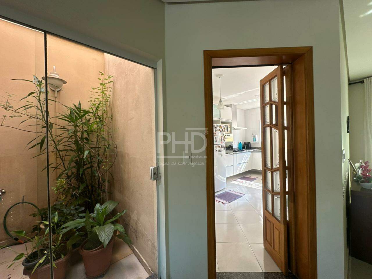 Casa, 3 quartos, 228 m² - Foto 9