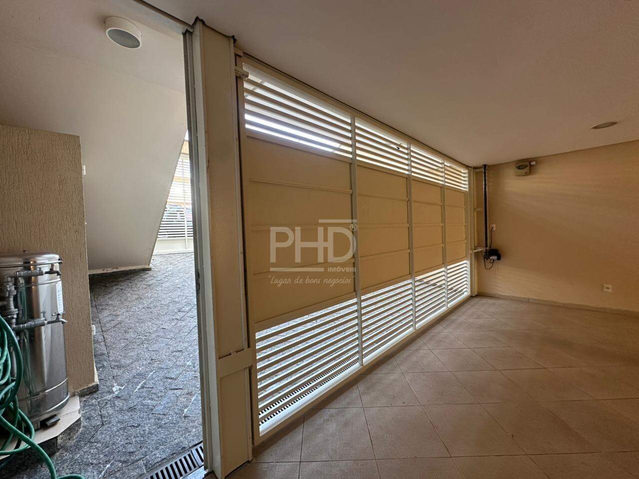 Casa, 3 quartos, 228 m² - Foto 26
