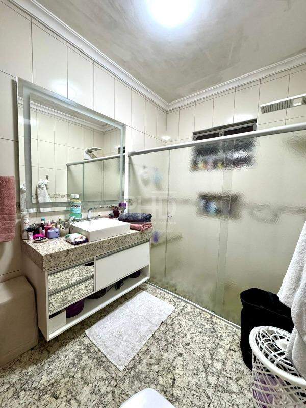 Casa, 3 quartos, 230 m² - Foto 16