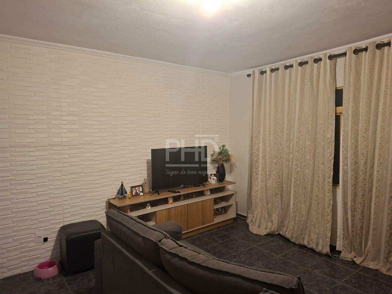 Casa, 3 quartos, 223 m² - Foto 2