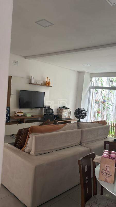 Sobrado, 3 quartos, 270 m² - Foto 1