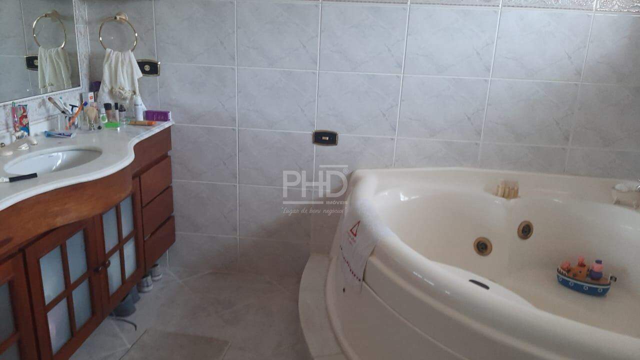 Casa, 4 quartos, 349 m² - Foto 18
