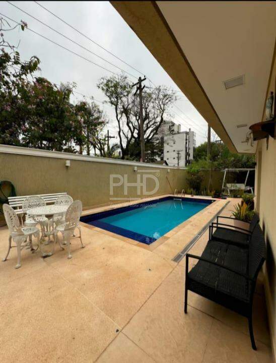 Casa, 4 quartos, 260 m² - Foto 15