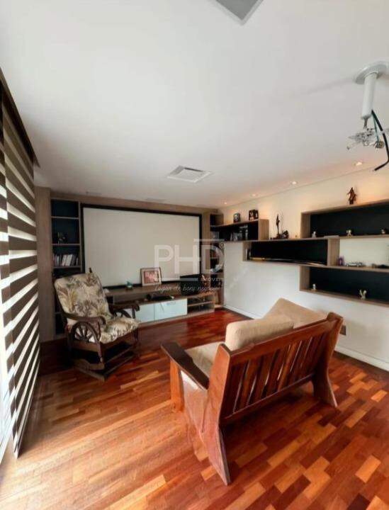 Casa, 4 quartos, 260 m² - Foto 8