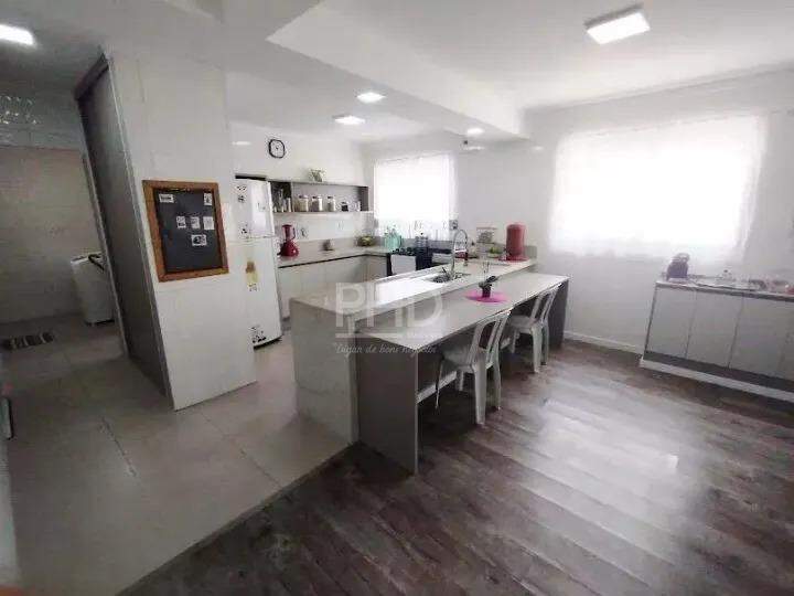 Sobrado, 3 quartos, 207 m² - Foto 3