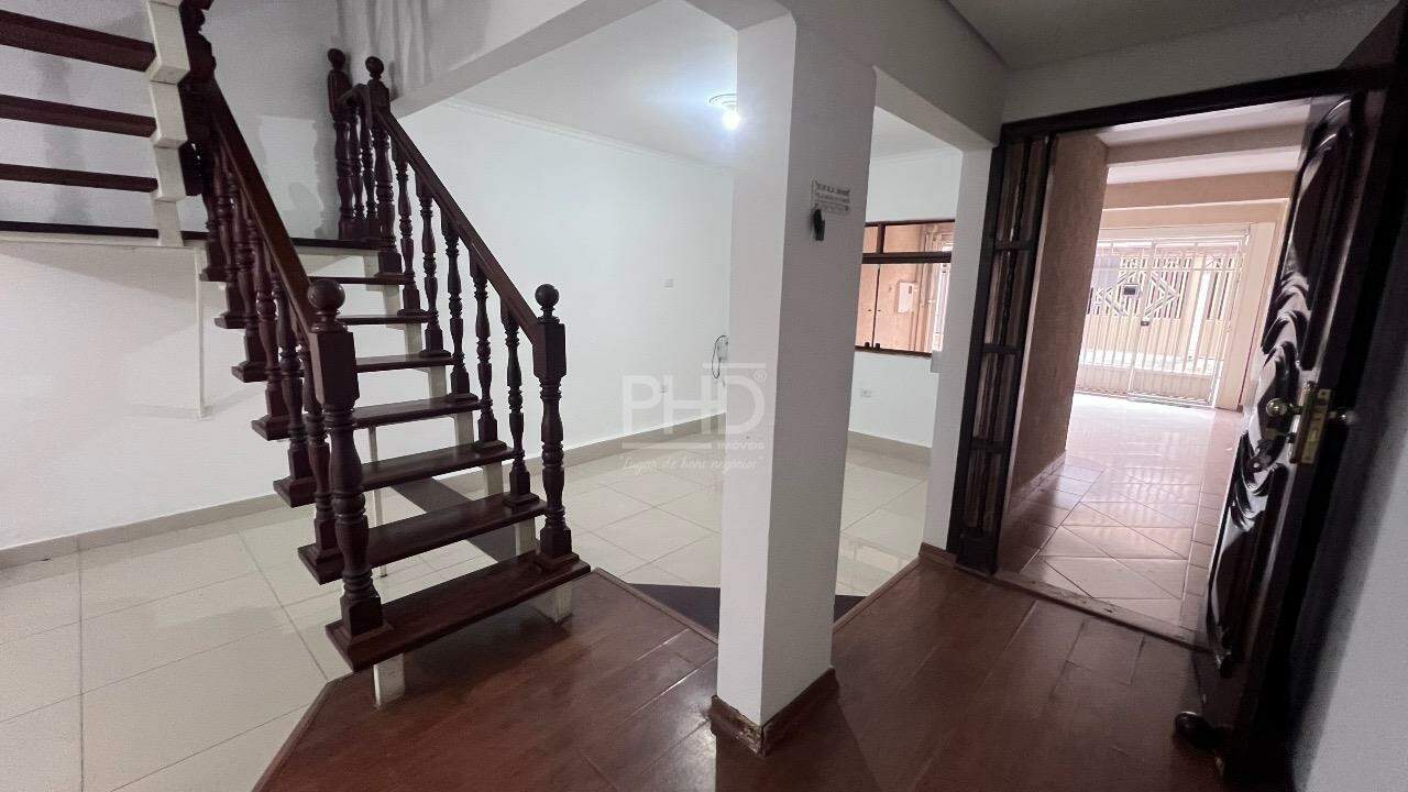 Sobrado, 3 quartos, 219 m² - Foto 2