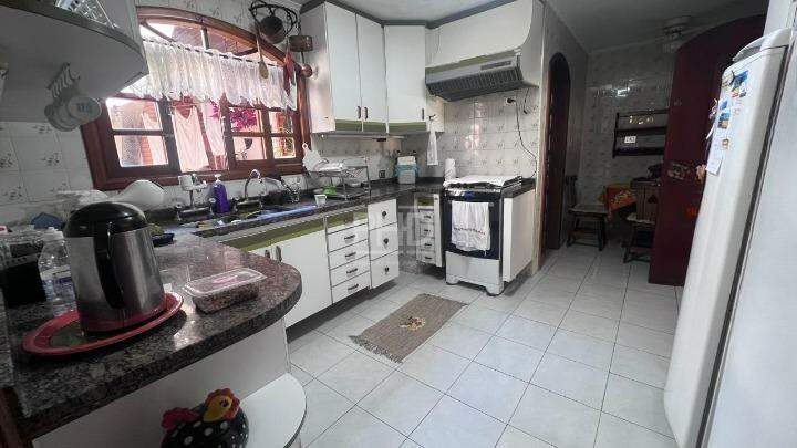 Sobrado, 3 quartos, 300 m² - Foto 11
