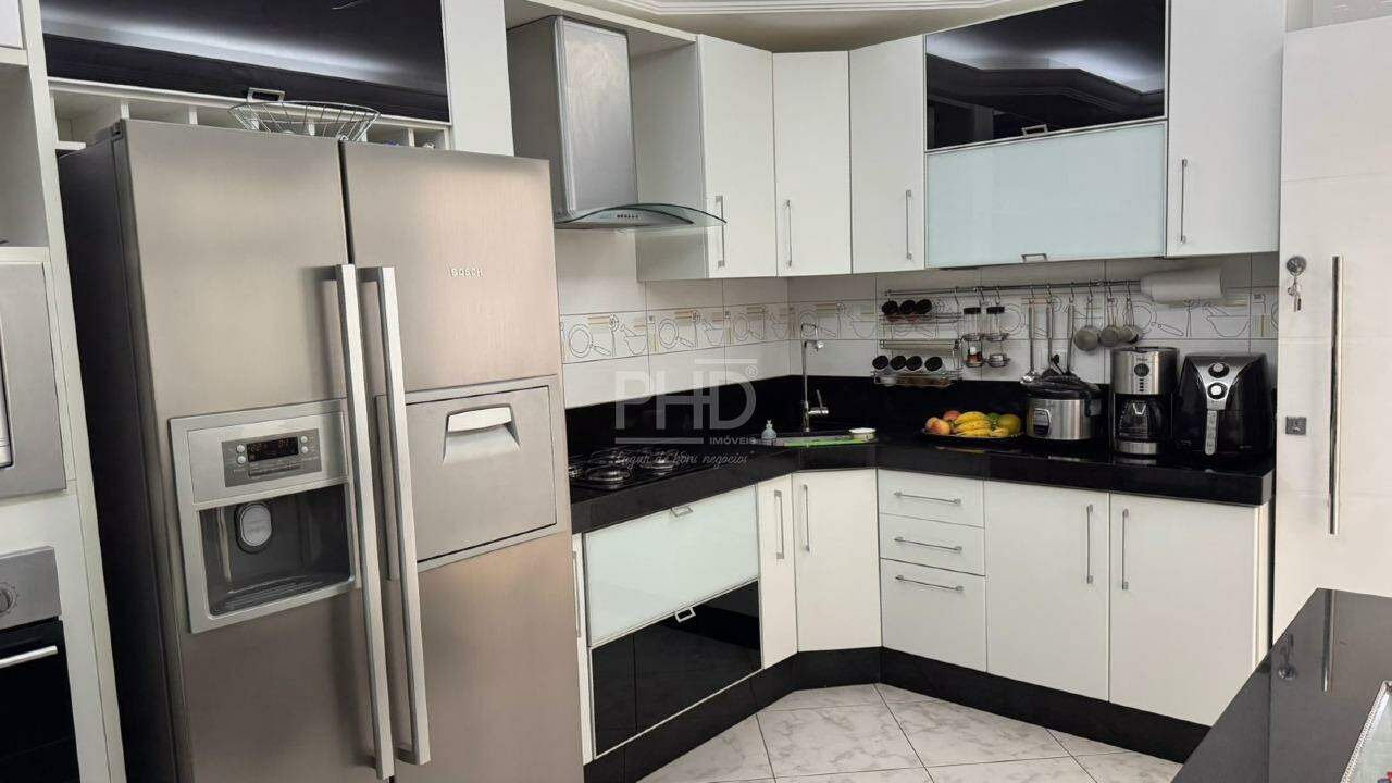 Casa, 3 quartos, 206 m² - Foto 6
