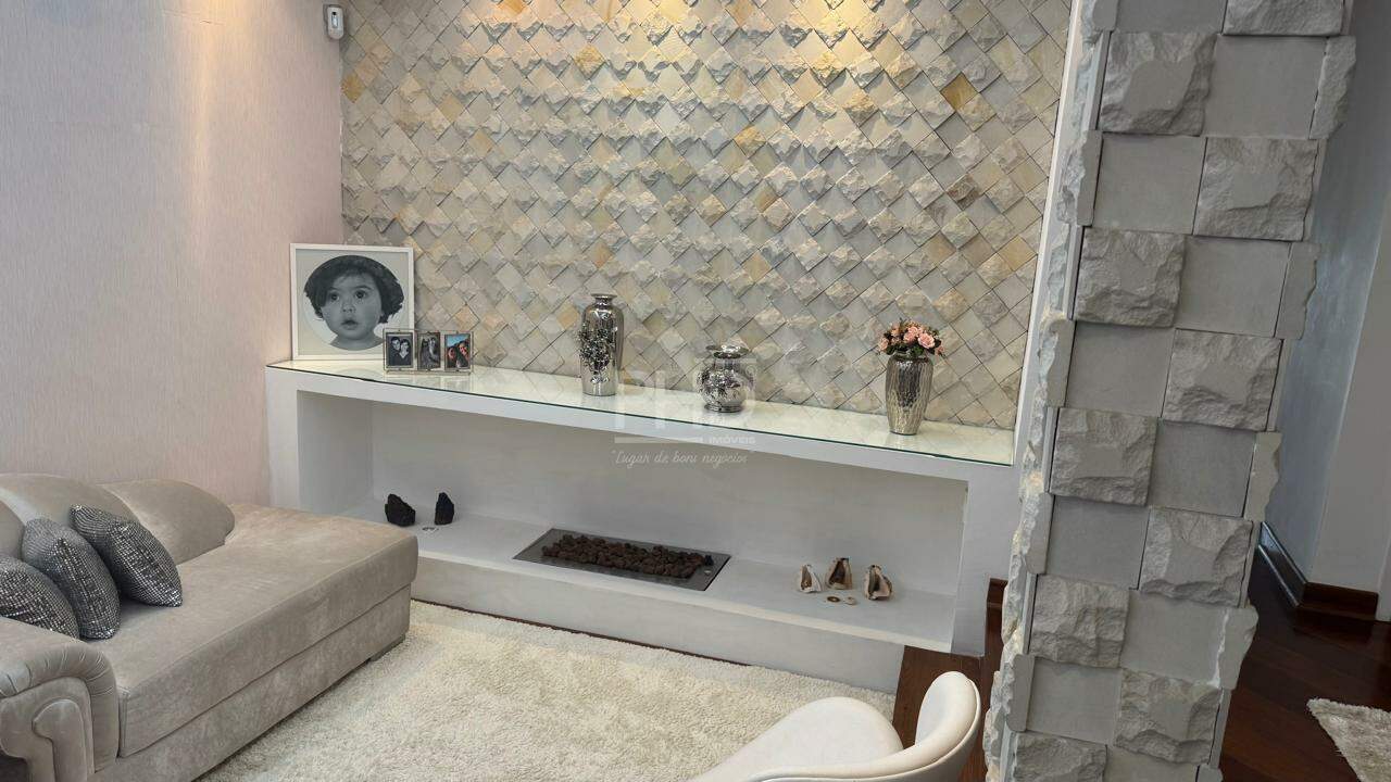 Casa, 3 quartos, 206 m² - Foto 3