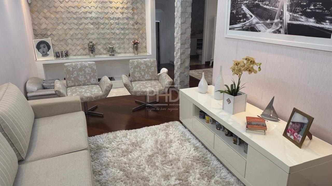 Casa, 3 quartos, 206 m² - Foto 2