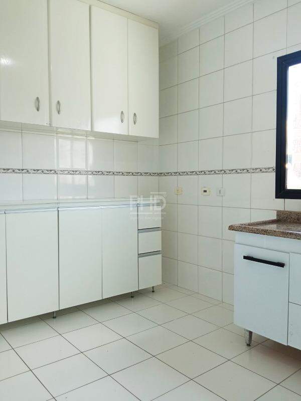 Apartamento à venda com 3 quartos, 123m² - Foto 20