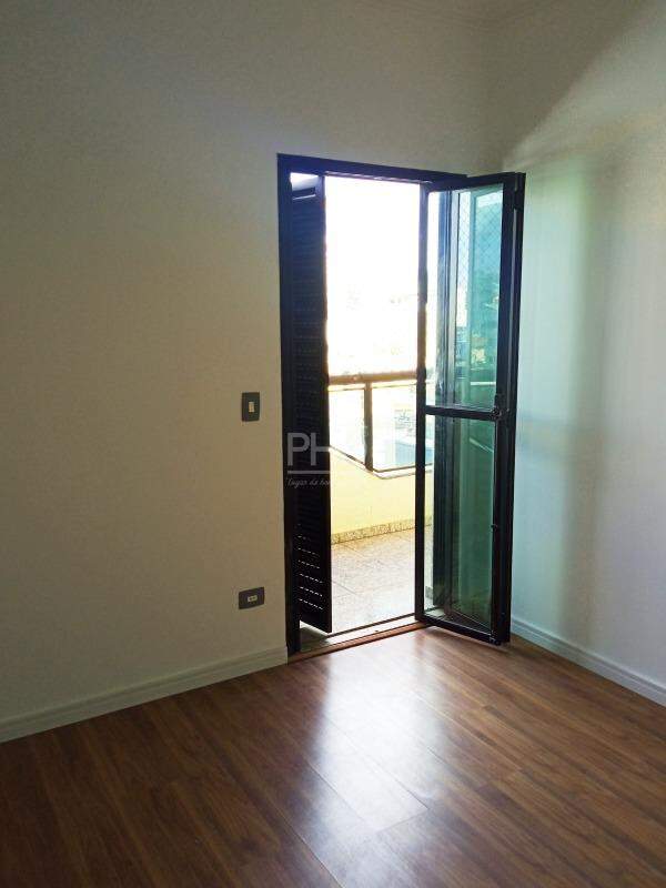 Apartamento à venda com 3 quartos, 123m² - Foto 11