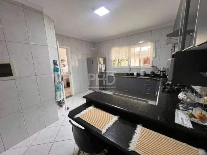 Casa, 3 quartos, 180 m² - Foto 4