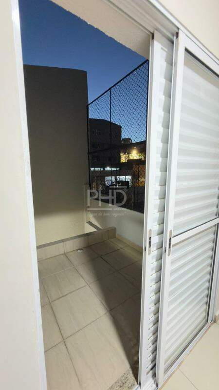 Sobrado, 3 quartos, 256 m² - Foto 3