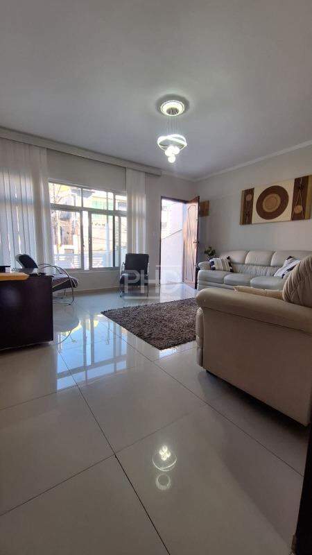 Sobrado, 3 quartos, 256 m² - Foto 2