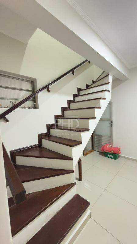 Sobrado, 3 quartos, 256 m² - Foto 5
