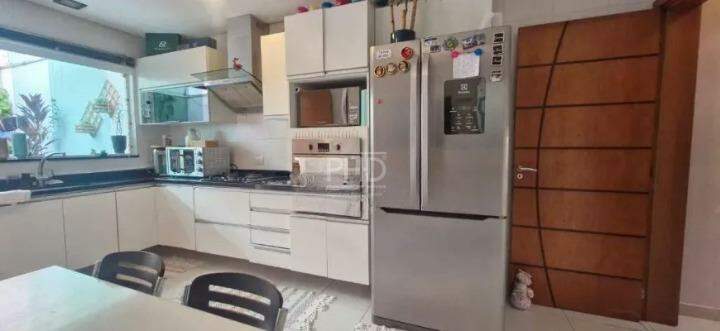Sobrado, 4 quartos, 249 m² - Foto 9