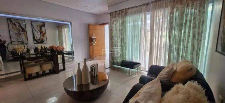 Sobrado, 4 quartos, 249 m² - Foto 2