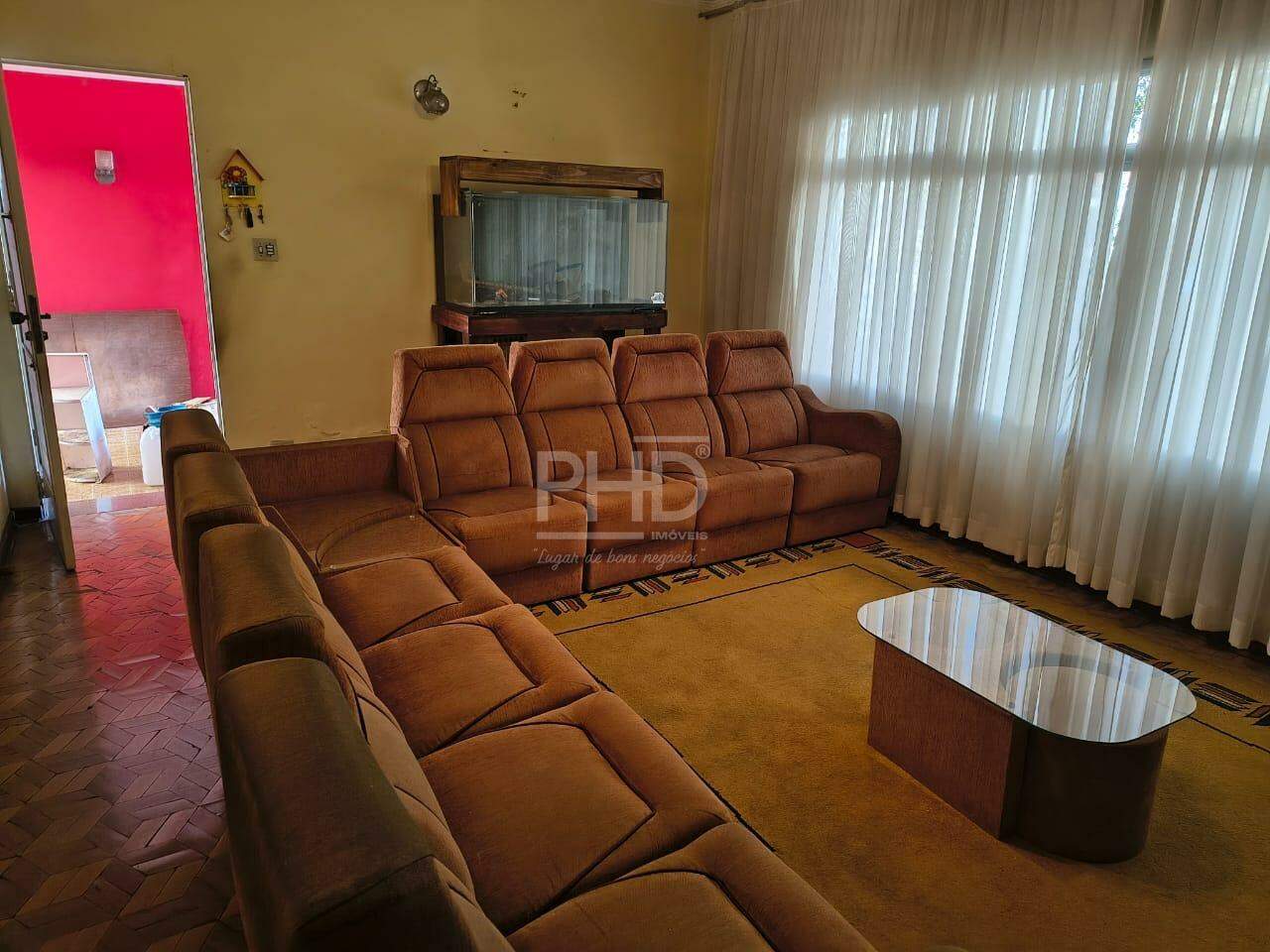 Casa, 3 quartos, 206 m² - Foto 1