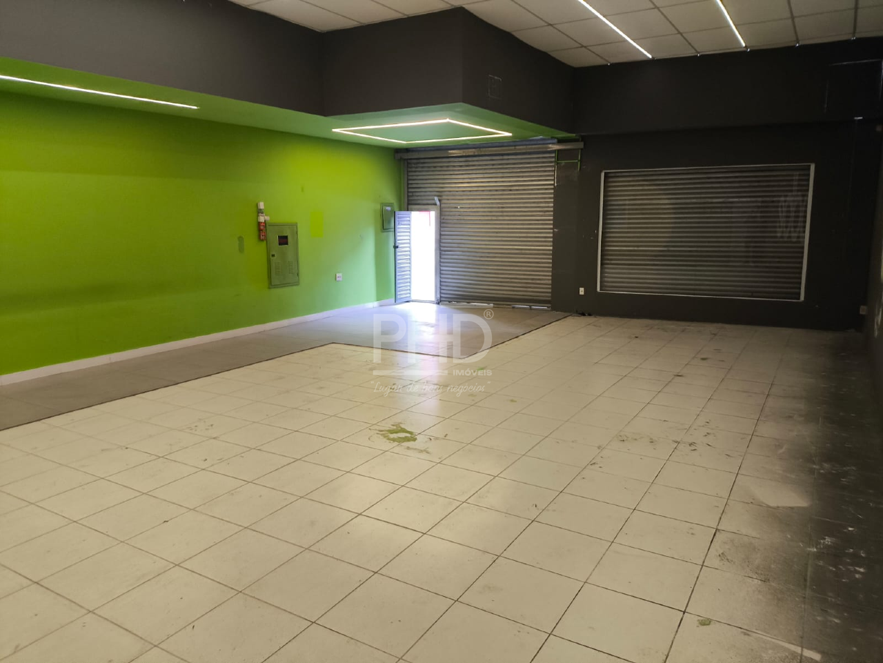 Loja-Salão, 368 m² - Foto 1