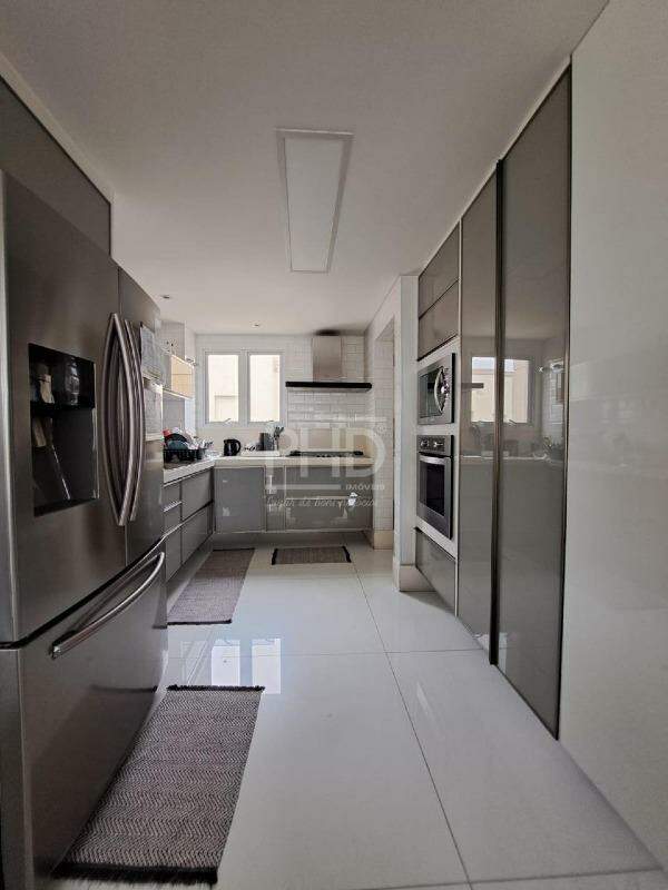 Cobertura, 3 quartos, 228 m² - Foto 5