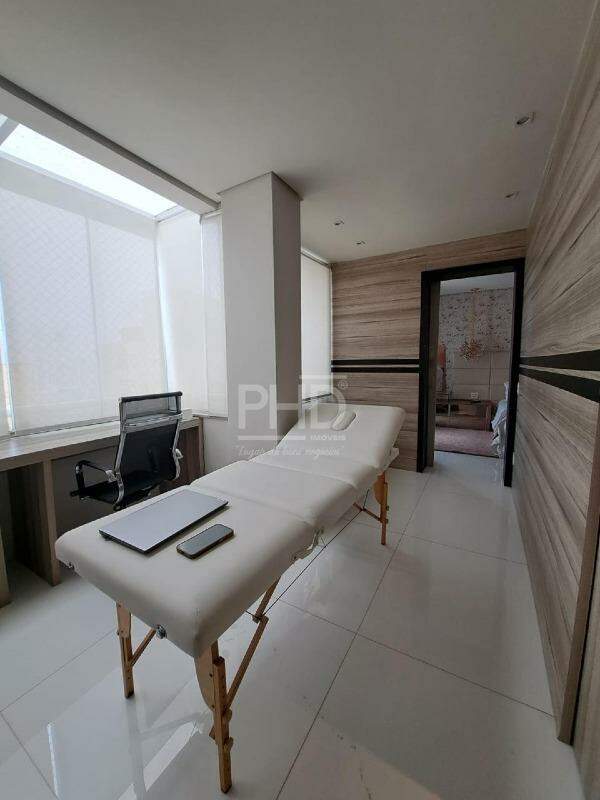 Cobertura, 3 quartos, 228 m² - Foto 19