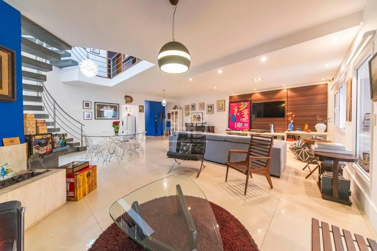 Sobrado, 4 quartos, 425 m² - Foto 1
