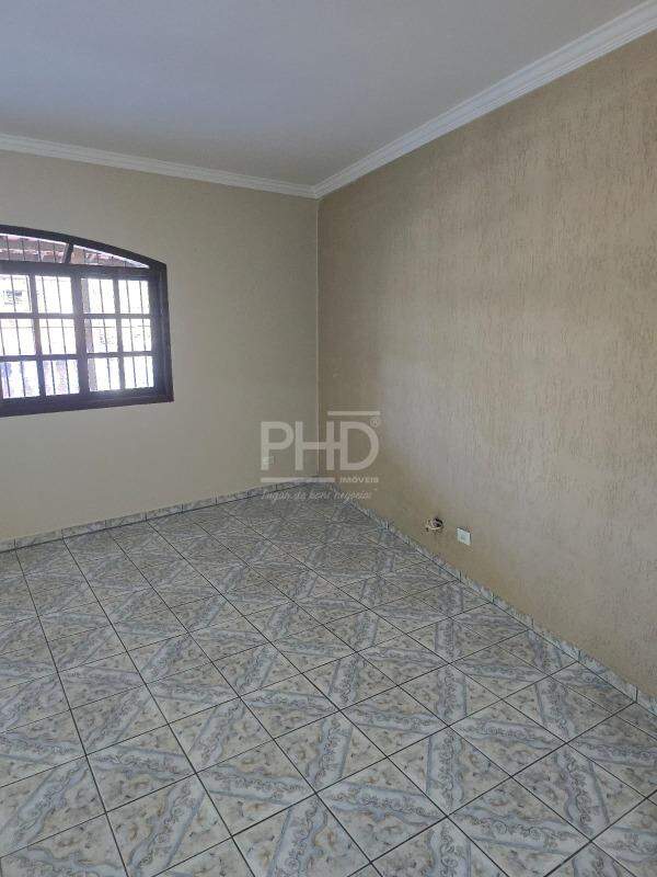Casa, 3 quartos, 216 m² - Foto 2