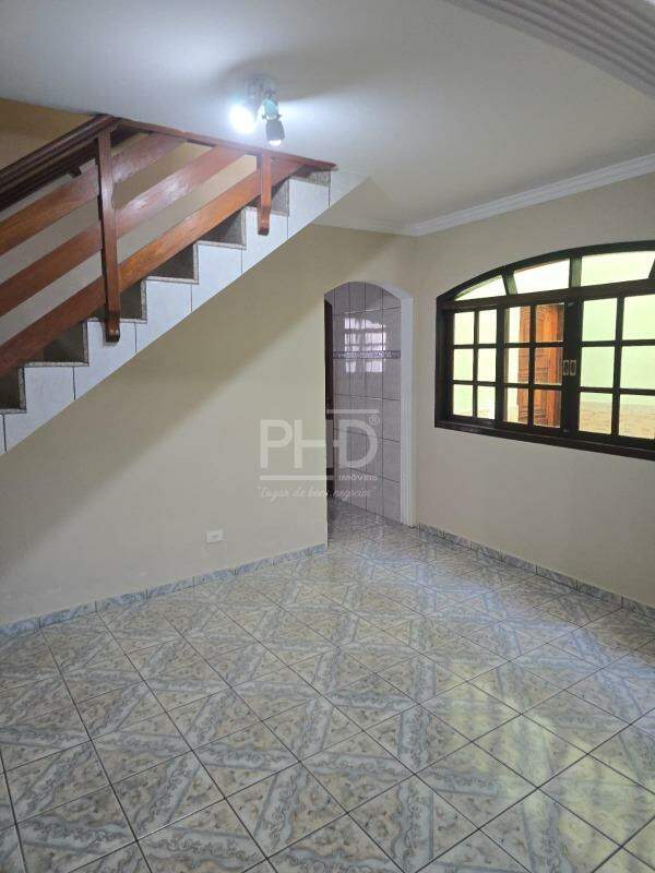 Casa, 3 quartos, 216 m² - Foto 1