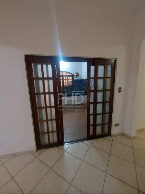 Casa, 3 quartos, 222 m² - Foto 3