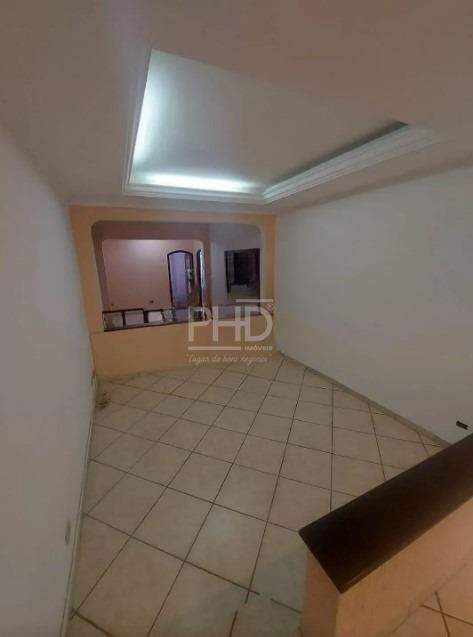 Casa, 3 quartos, 222 m² - Foto 2