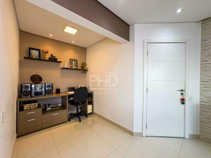 Apartamento, 3 quartos, 155 m² - Foto 2
